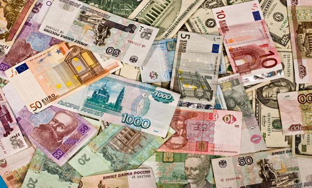 انخفاض أسعار العملات العربية والأجنبية بمصر 27 مارس 2025